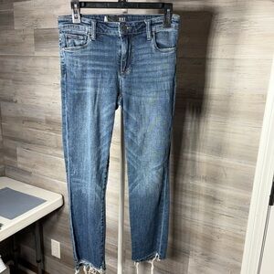 Kut from the Kloth Women's Classic Blue Straight Leg Jeans 625